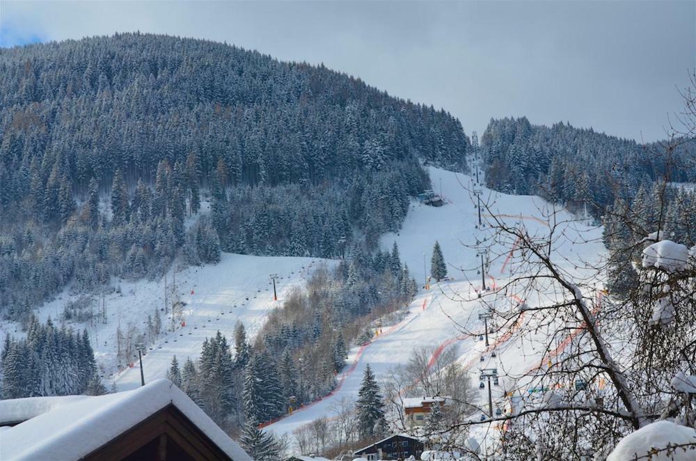 Spacious 2 Bedroom Apartment Zell-Am-See Town Center زيل أم سي المظهر الخارجي الصورة